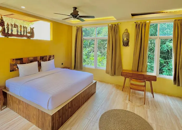 Hotel Bamboo Oasis