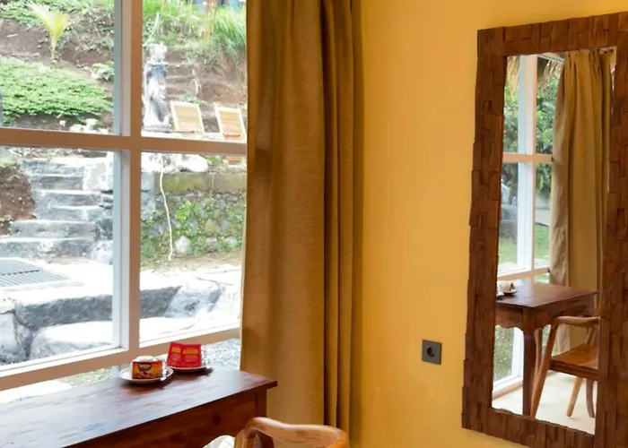 Hotel Bamboo Oasis *